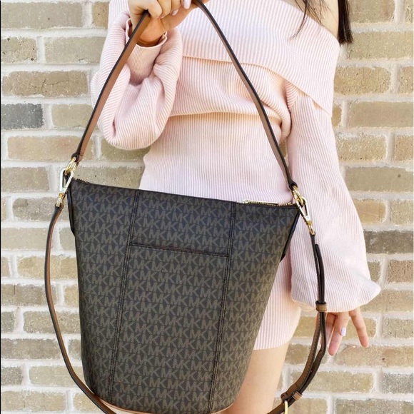 NWT Michael Kors Bucket Bag - Picture 2 of 5